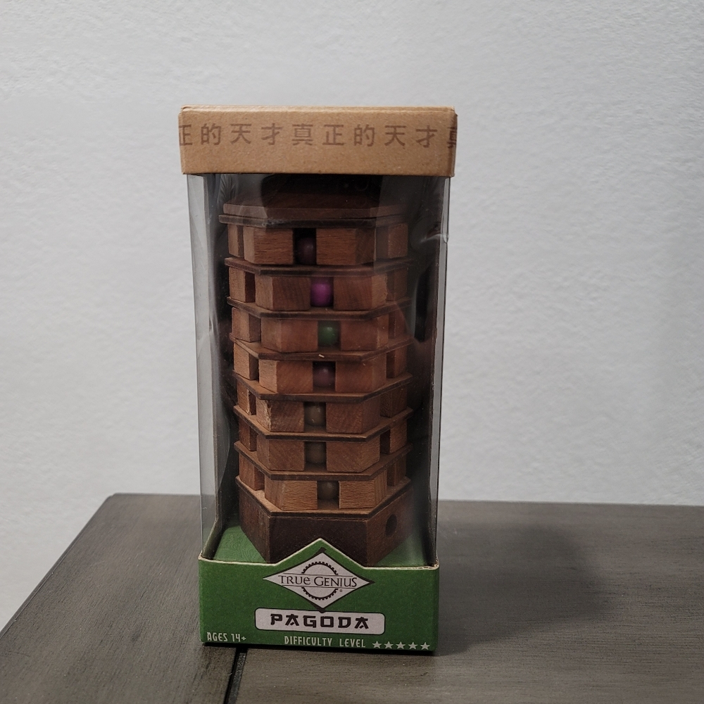 True Genius Brainteaser Wooden Chinese Pagoda Puzzle  Age 14+, NIB, Strategy